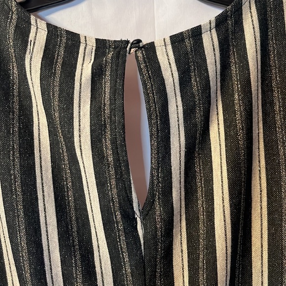 Short Sleeve Stripe Dress Size S - Picture 4 of 9